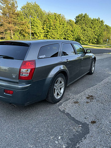 Chrysler 300C 3.0 CRD (6 foto / 12)