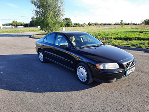 Volvo S60 2006 (3 foto / 12)