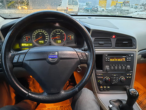 Volvo S60 2006 (4 foto / 11)