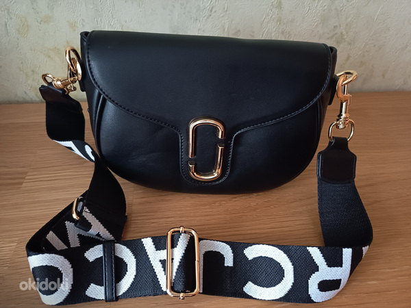 MARC JACOBS