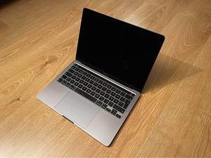 Macbook Pro 2020 i5 16GB 512GB SSD (1 foto / 3)