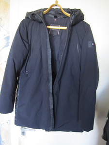 Tommy Hilfiger S -M . Original . (1 foto / 2)