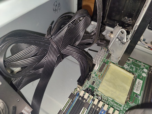 Рабочая станция/серверный компьютер 1x xeon e5645 (3 фото из 3)