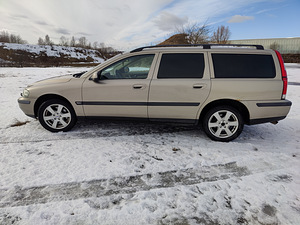 2002 Volvo V70 AWD bensiin+LPG (8 foto / 11)