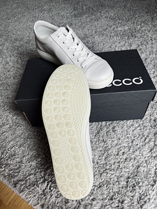 ECCO SOFT 7 naiste tennised, suurus 38. UUS! (3 foto / 4)