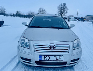 Toyota avensis (3 foto / 7)