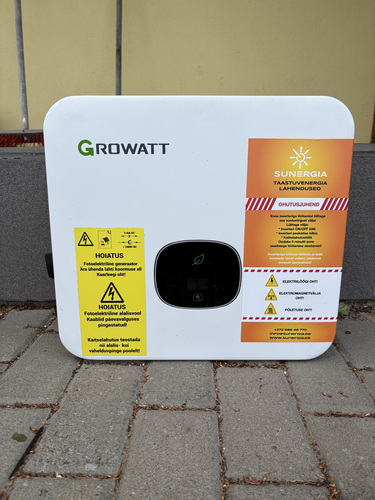 Inverter (päiksepaneelidele)