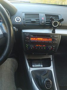 BMW 118D 2004a (2 фото из 15)