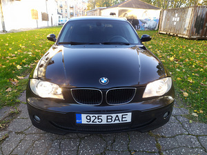 BMW 118D 2004a (10 фото из 15)