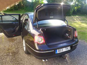 Volkswagen Passat B6 2007 (13 foto / 13)
