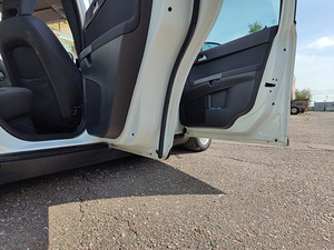 VOLVO S 40 2007 года (13 фото из 15)