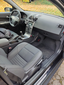 VOLVO C30 2007 г. (3 фото из 13)