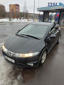 Honda Civic 2.2 103kW 2007 (2 foto / 13)
