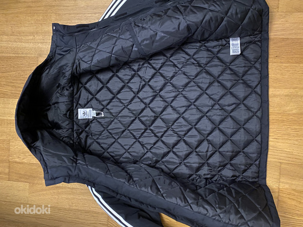 Куртка Adidas размера M (фото #3)
