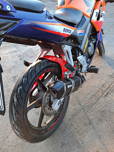 Honda CBR 125RS (3 foto / 5)