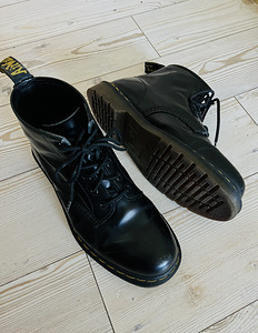 Сапоги Dr Martens (2 фото из 3)