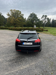 Opel Insignia 2.0 118kW (6 foto / 9)