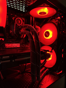 Ryzen 5 5500 / 16GB DDR4 / RX 580 8GB (3 foto / 3)