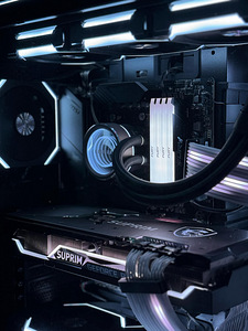Ryzen 7 5800X / 32GB / RTX 3080 10GB (4 foto / 5)