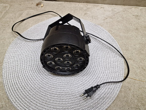 RGBW 12PAR LED projektor DMX-512 (1 foto / 5)
