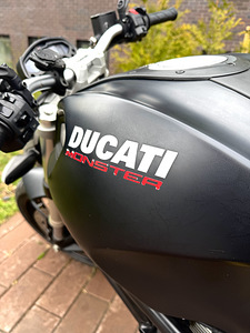 Ducati Monster 696 (10 foto / 10)