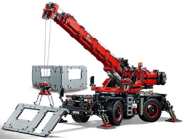 LEGO Technic Konarliku maastiku jaoks mõeldud kraana 42082 (foto #3)