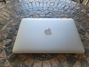 Apple MacBook Pro Retina 13" 2015 i5/8GB/256GB (2 foto / 2)