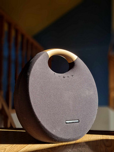 Harman Kardon Onyx Studio 6 (1 foto / 2)