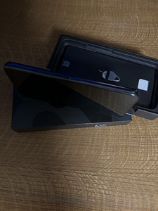 Samsung Galaxy S22 (2 foto / 3)