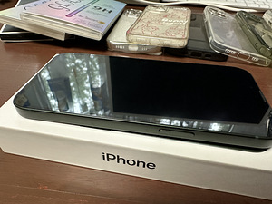 iPhone 13 128GB Green (2 foto / 3)