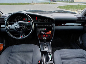 Audi A6 C4 2.5 85kw (7 foto / 7)