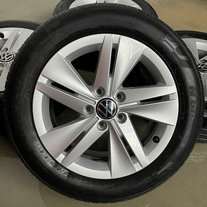 Оригинальные диски Volkswagen R16 (1 фото из 3)