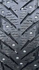 NOKIAN HAKKAPELIITTA 10 NAASTREHVID, 275/50R20 (3 foto / 6)