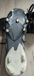 Jalgpalli putsad 37,5 Adidas Predator Demonscale (2 foto / 6)