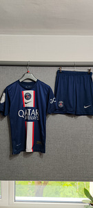 Jalgpalli särk 152 Paris Psg Neymar lühikesed püksid 10-12a (1 foto / 5)