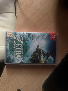 Nintendo Switch Zelda tears of the kingdom (1 foto / 1)