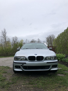 BMW 523i (4 фото из 5)
