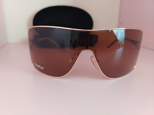 Max Mara päikeseprillid 500€ naistele (originaal) (7 foto / 7)