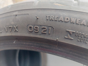 235/35/19 suverehvid (2tk) (4 foto / 6)