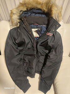Uus Tommy Hilfiger soe talvejope XL (1 foto / 8)