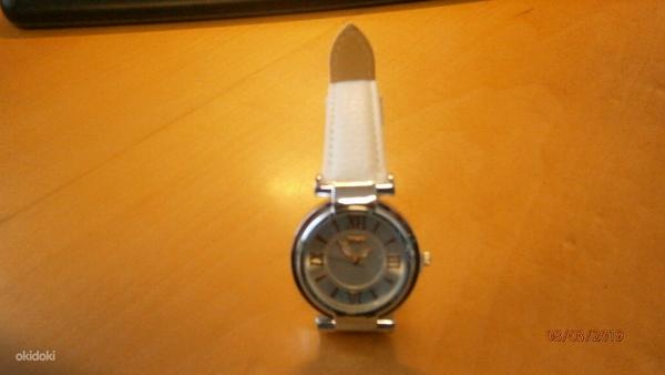 Новые женские часы (фото #2)