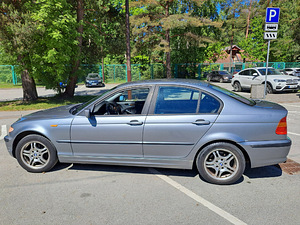 BMW 318i 2003 (5 фото из 8)