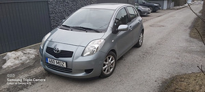 Toyota Yaris 2007 (1 foto / 3)