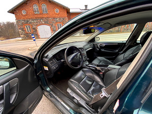 M/V: Volvo S60 (5 foto / 9)