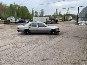 Mercedes-Benz (3 foto / 5)