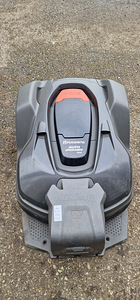 Робот-газонокосилка Husqvarna AM450X 450X (1 фото из 10)