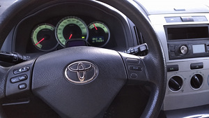 Toyota Corolla Verso 2,0 85kw 7 kohta (2 foto / 10)