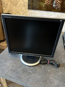 Монитор Samsung SyncMaster 930BF 19” в рабочем состоянии (3 фото из 5)