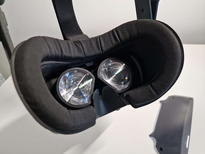 Valve Index гарнитура (2 фото из 3)