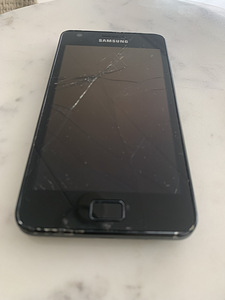 Samsung Galaxy S II; S4 (3 foto / 6)